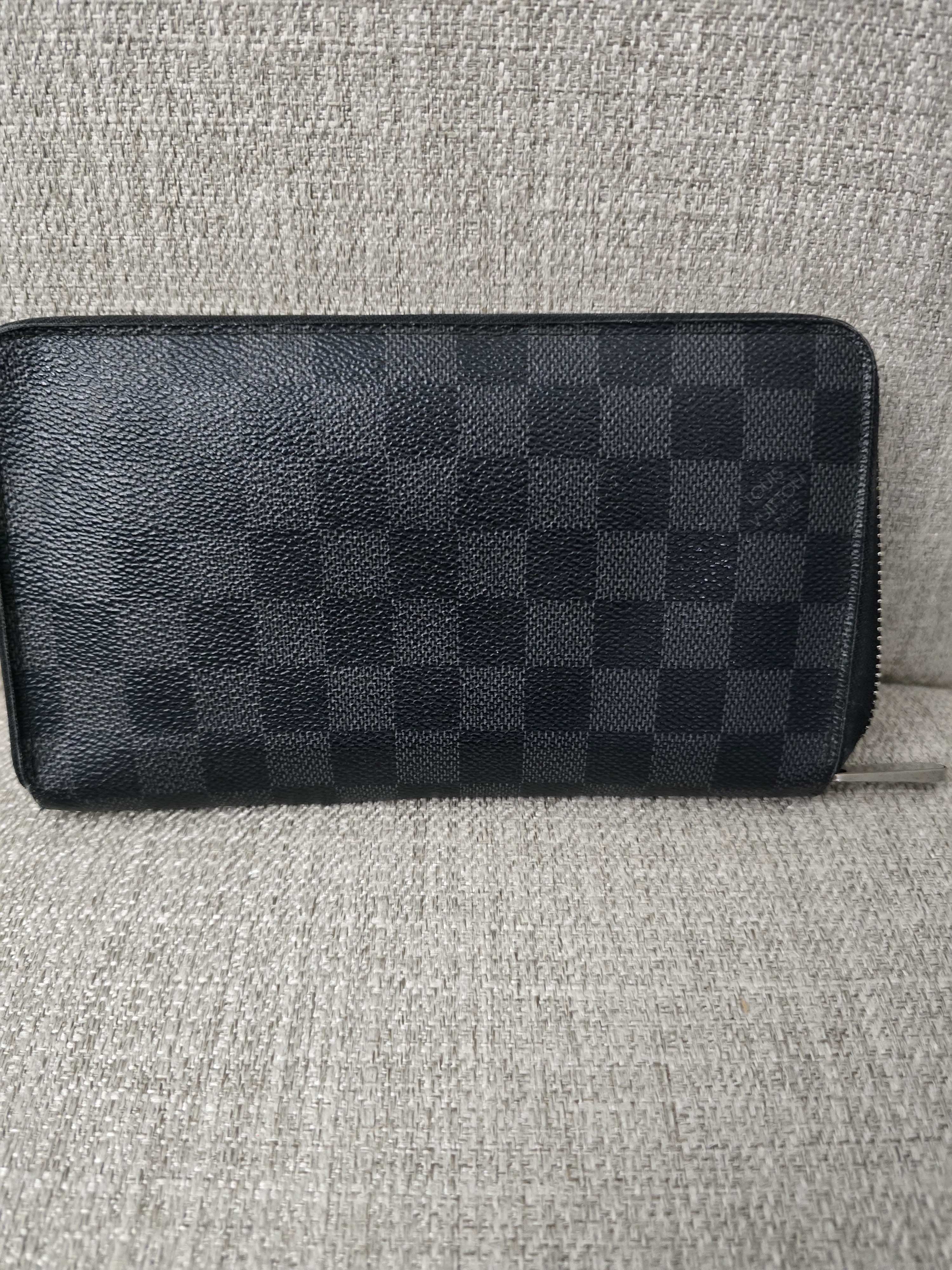 Louis Vuitton Zippy Organizer Wallet Damier Graphite